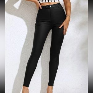 Apperloth A Slant Pocket PU Leather Skinny Pants